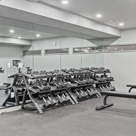 Skyline View, Pool, Gym, Balcony'S, Walk To Bway! Apartment Нашвил Екстериор снимка
