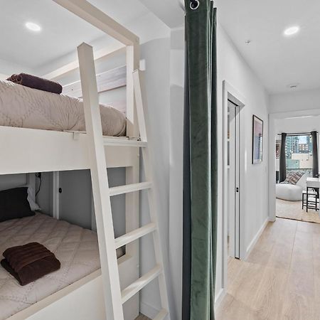 Skyline View, Pool, Gym, Balcony'S, Walk To Bway! Apartment Нашвил Екстериор снимка