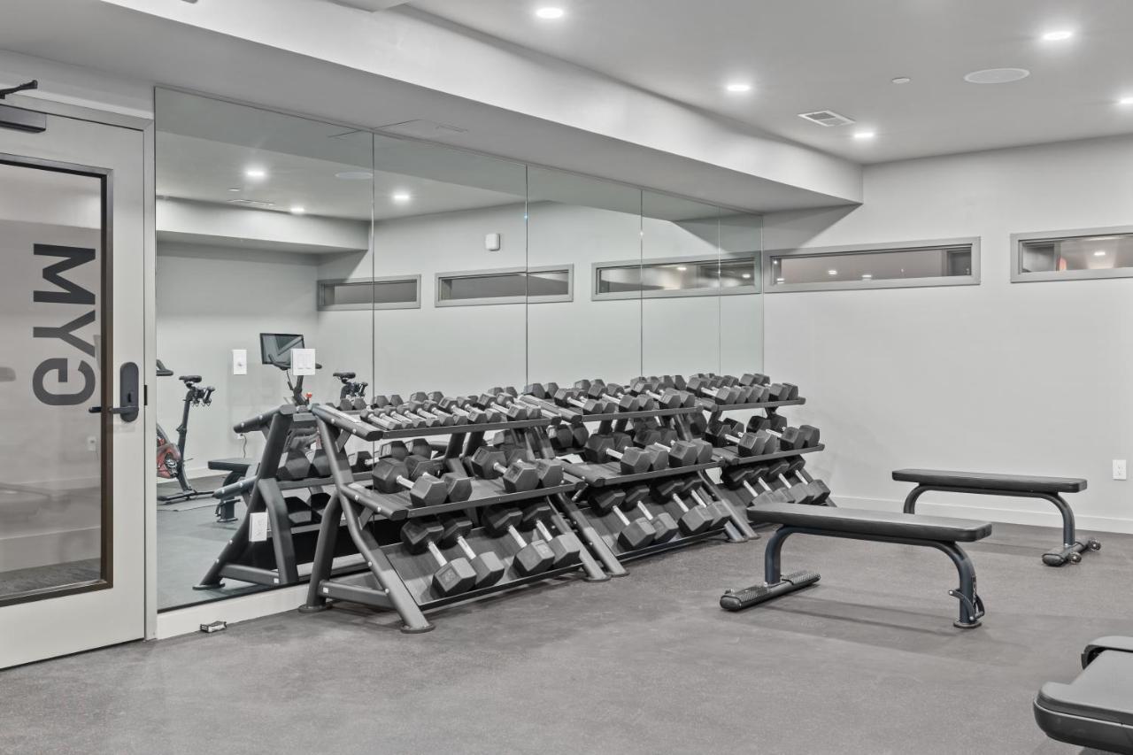 Skyline View, Pool, Gym, Balcony'S, Walk To Bway! Apartment Нашвил Екстериор снимка
